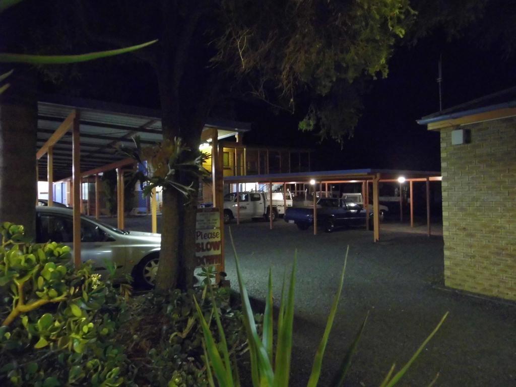Nanango Fitzroy Motel Exterior foto